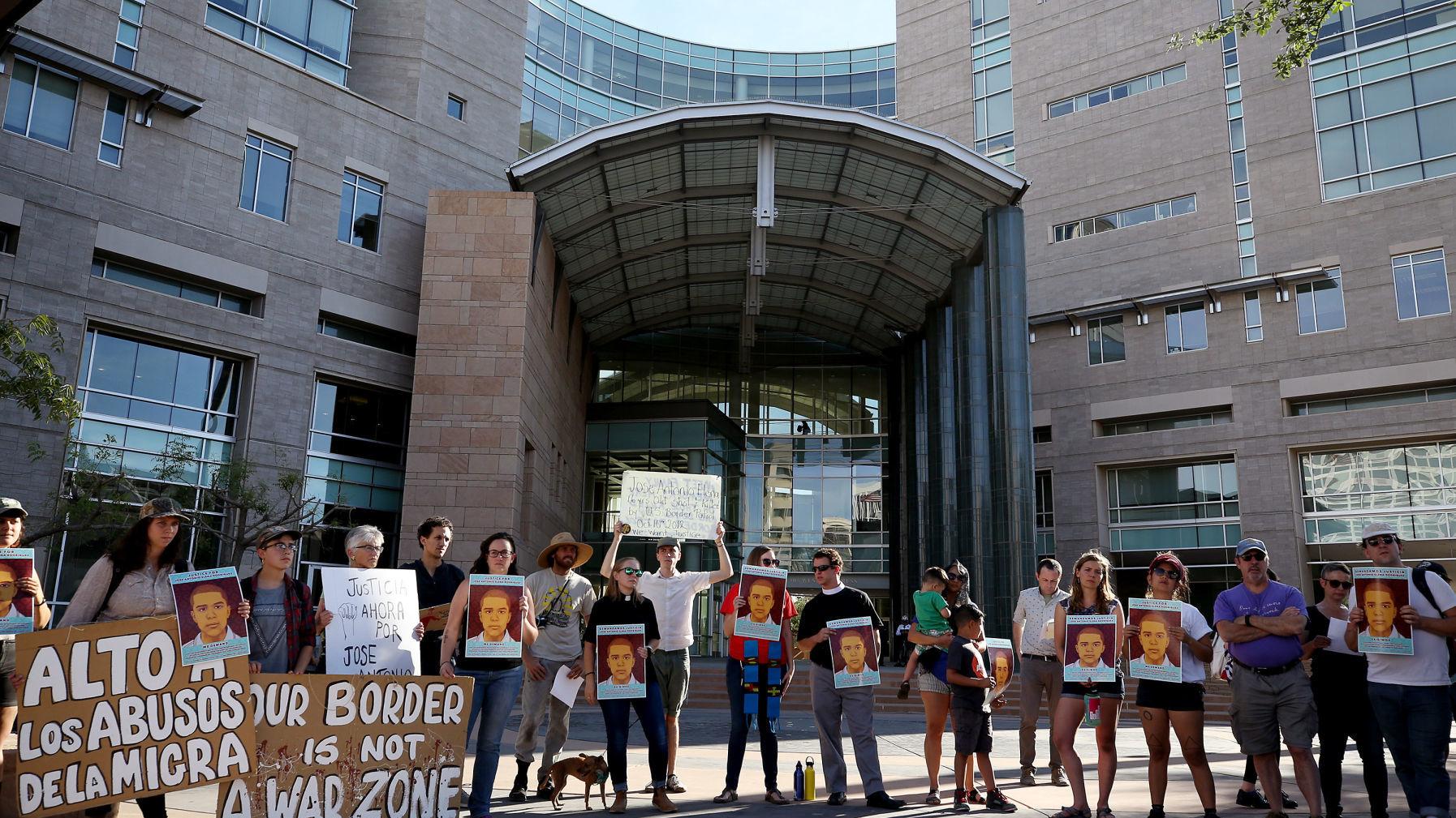 Feds mull retrial after border agent cleared in Mexican teen's killing